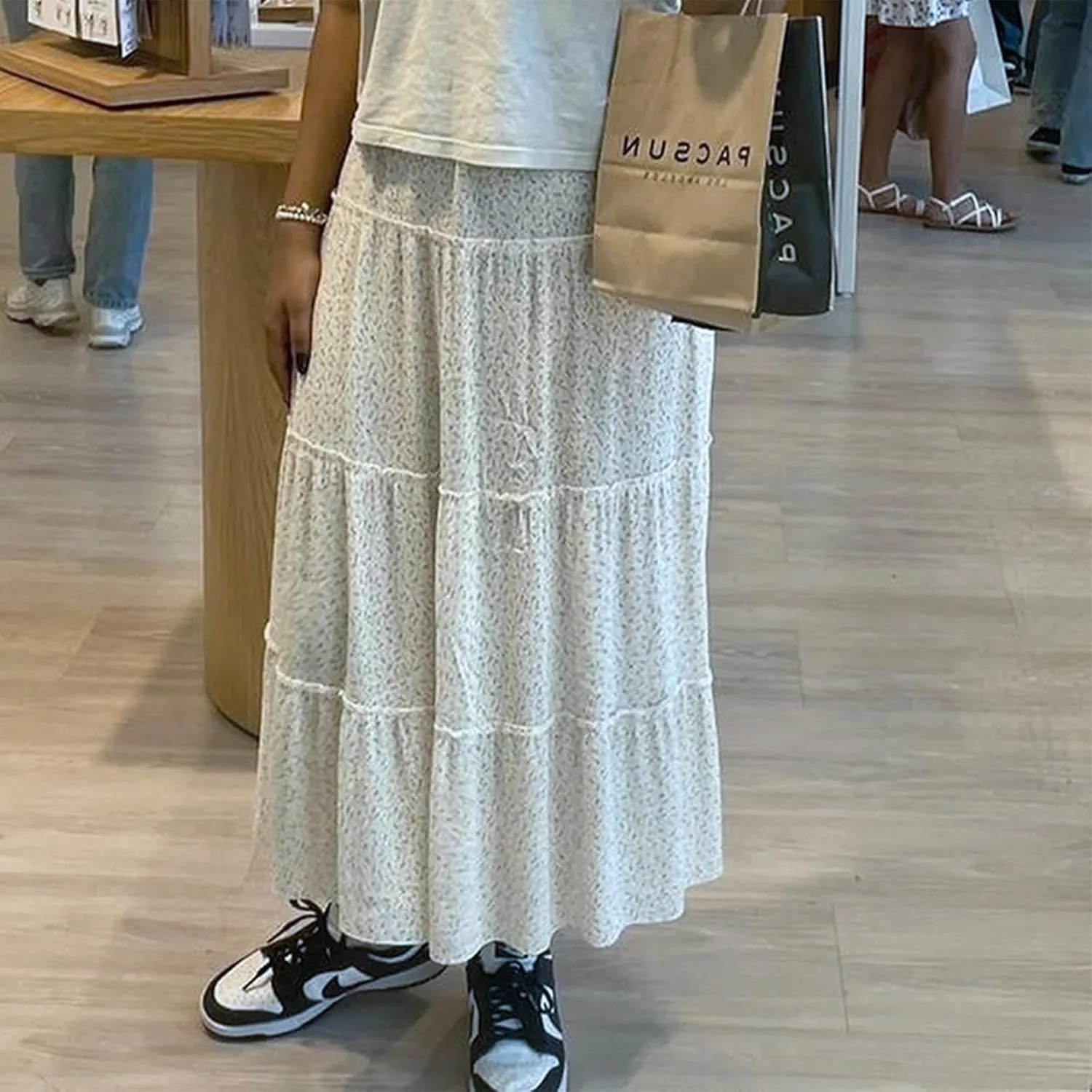 BHMAWSRT Womens Summer Long Skirts Y2K Fashion Elastic Waist Tiered A-Line Flowy Maxi skirt Long Beach Skirts