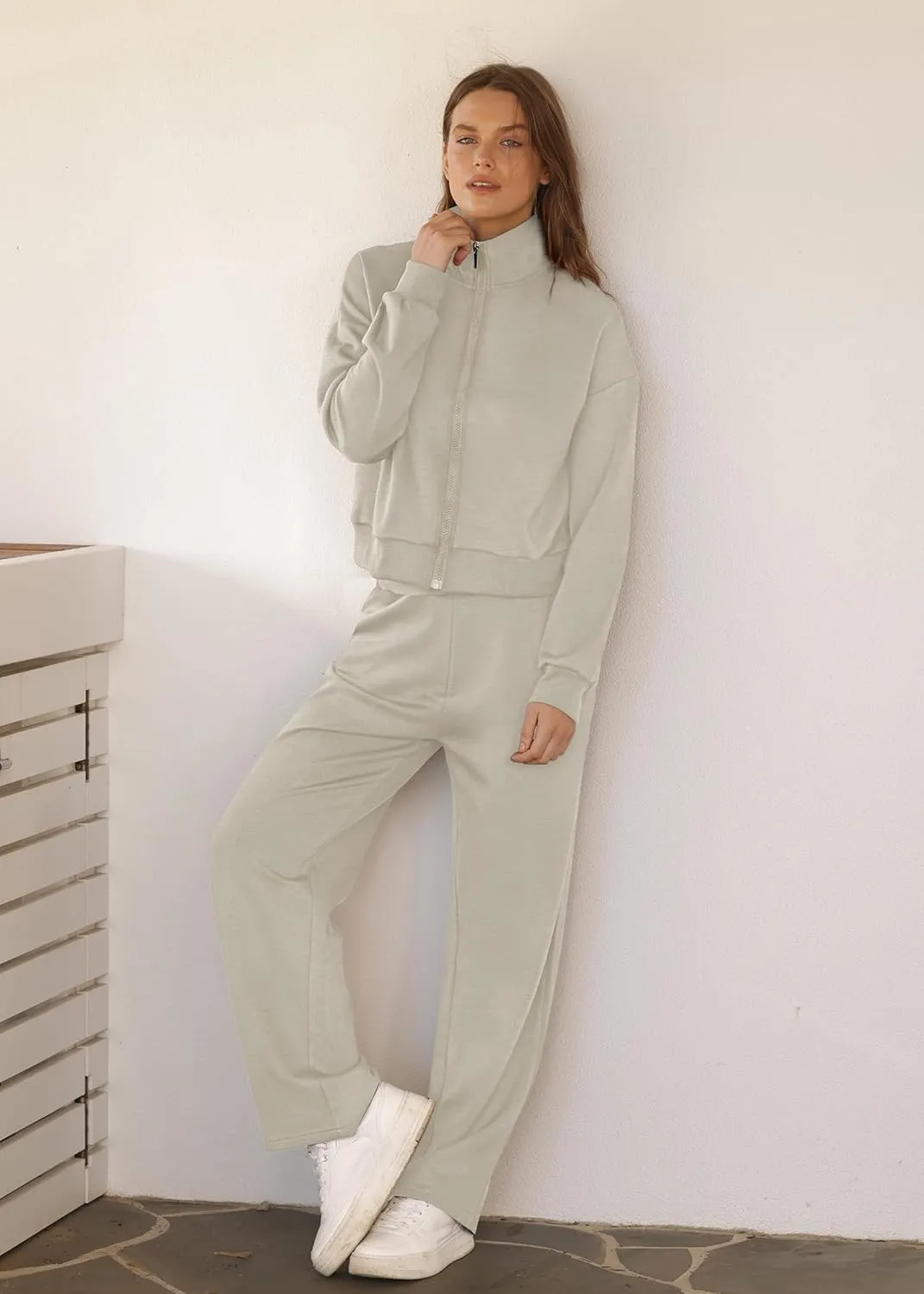 XIEERDUO Lounge Sets for Women 2025 Sweatsuit 2 Piece Outfits Sweatshirt Wide Leg Sweatpant Tracksuit Matching Set